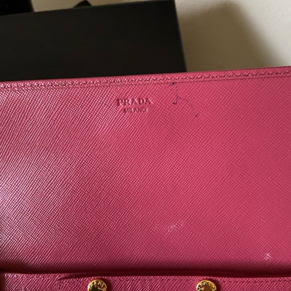 Authentic Prada saffiano crossbody WOC - Picture 5 of 12